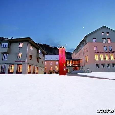Jufa Hotel 3*