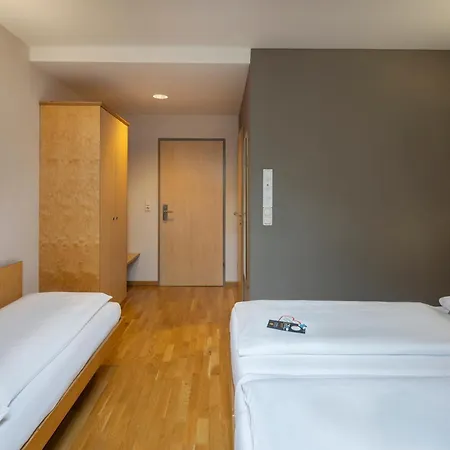 Jufa Hotel 3*