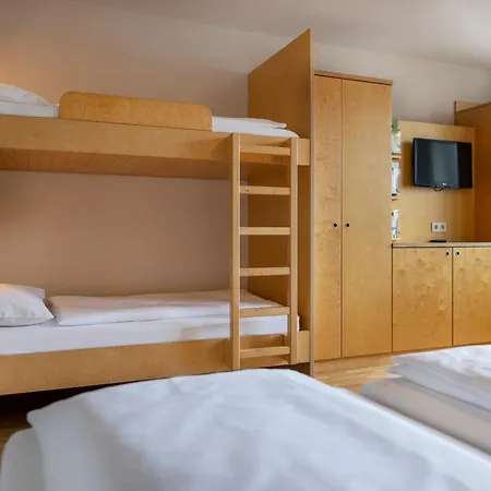 Hotel Jufa 3*