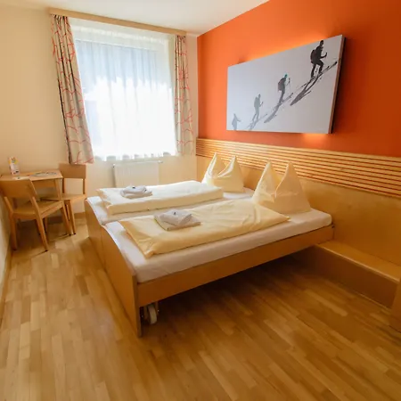 Jufa Hotel 3*