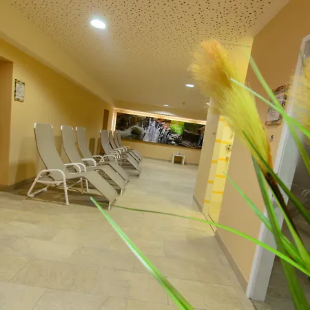 Hotel Jufa 3*